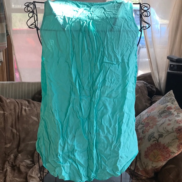 Top - Picture 2 of 4